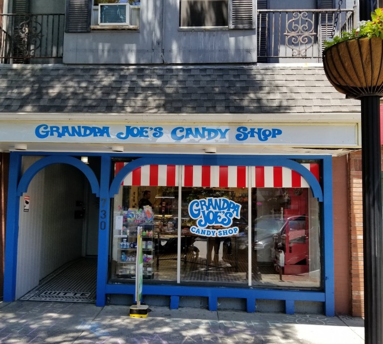 grandpa-joes-candy-shop-stroudsburg-pa-photo